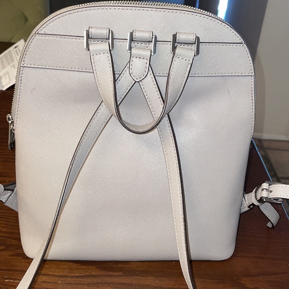 Michael Kors Emmy full size backpack- pearl grey - Picture 3 of 12